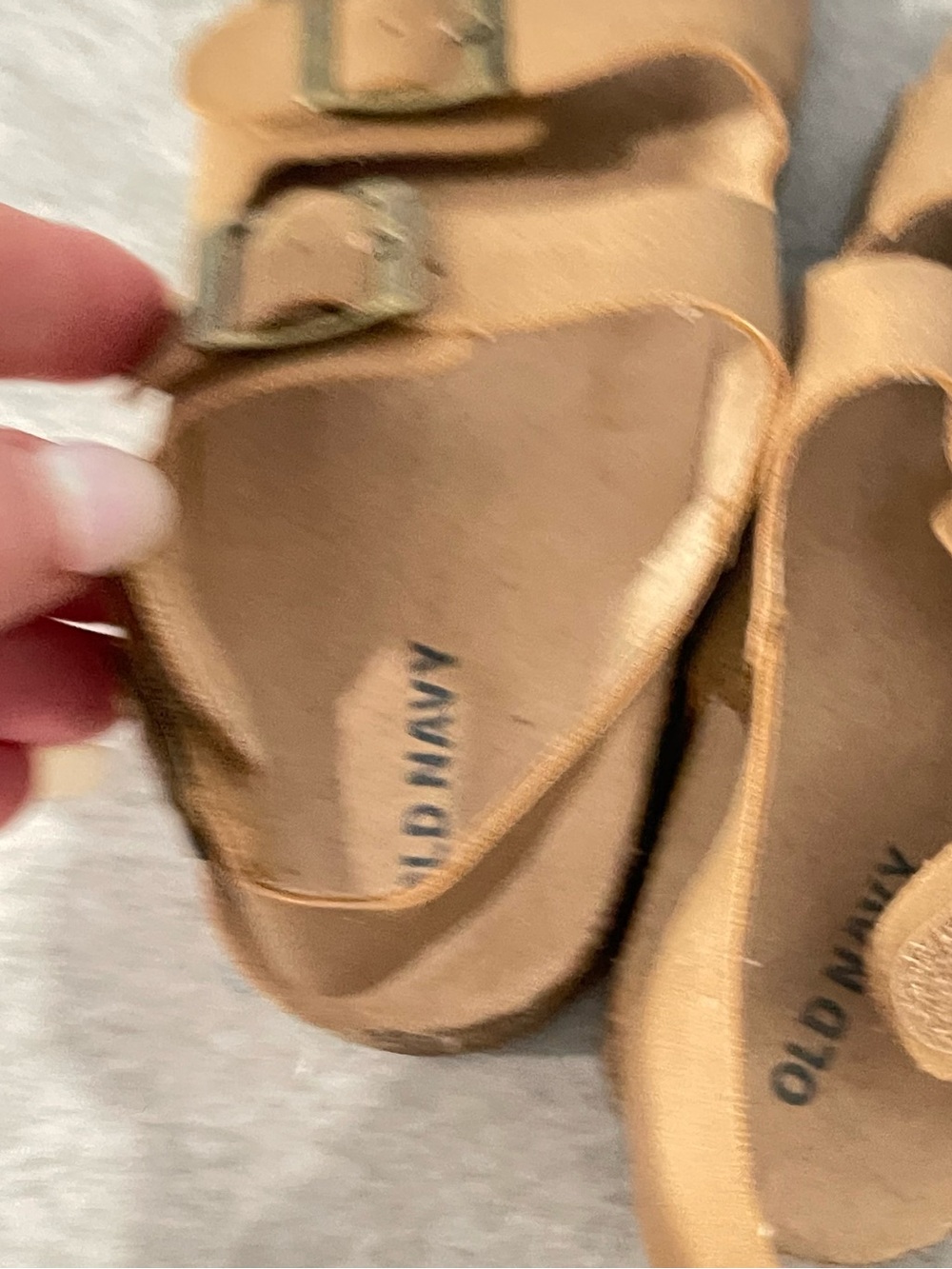 Old Navy Toddler Tan Triple-Buckle Sandals Size 8 - Picture 13 of 16